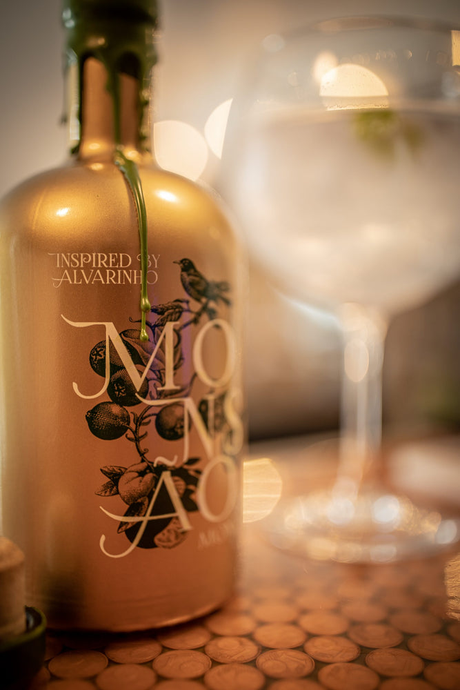 
                  
                    Load image into Gallery viewer, MONSÃO Gin 40% - 50cl Inspired By Alvarinho
                  
                