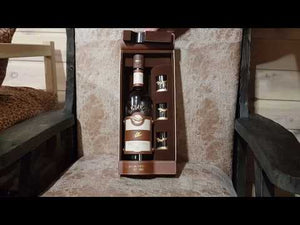 
                  
                    Load and play video in Gallery viewer, Beluga Allure Vodka 40% - 70cl
                  
                